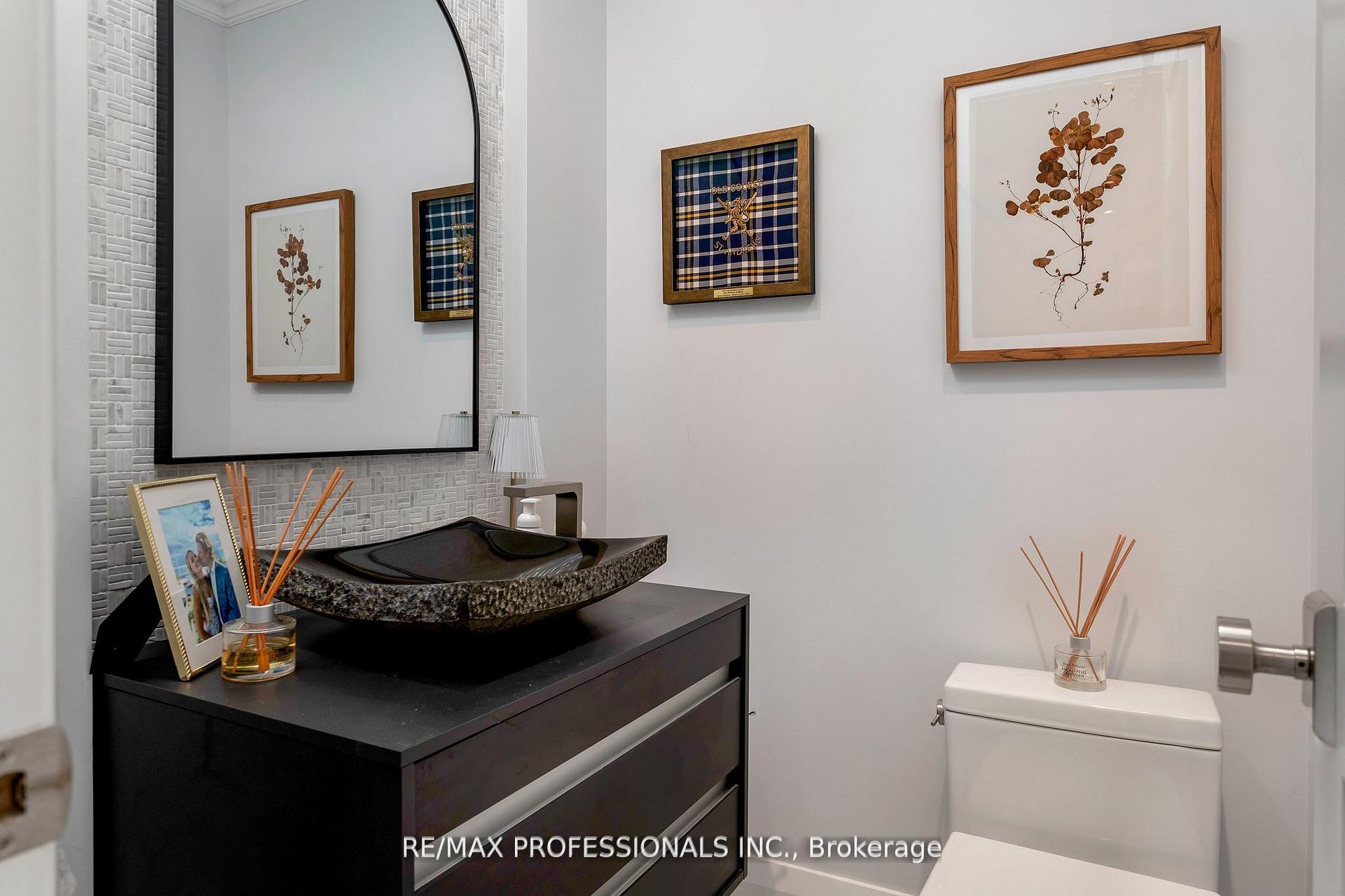 Photo 24 of Unit 304, 71 Old Mill Road, Etobicoke, Kingsway South — HOMEH