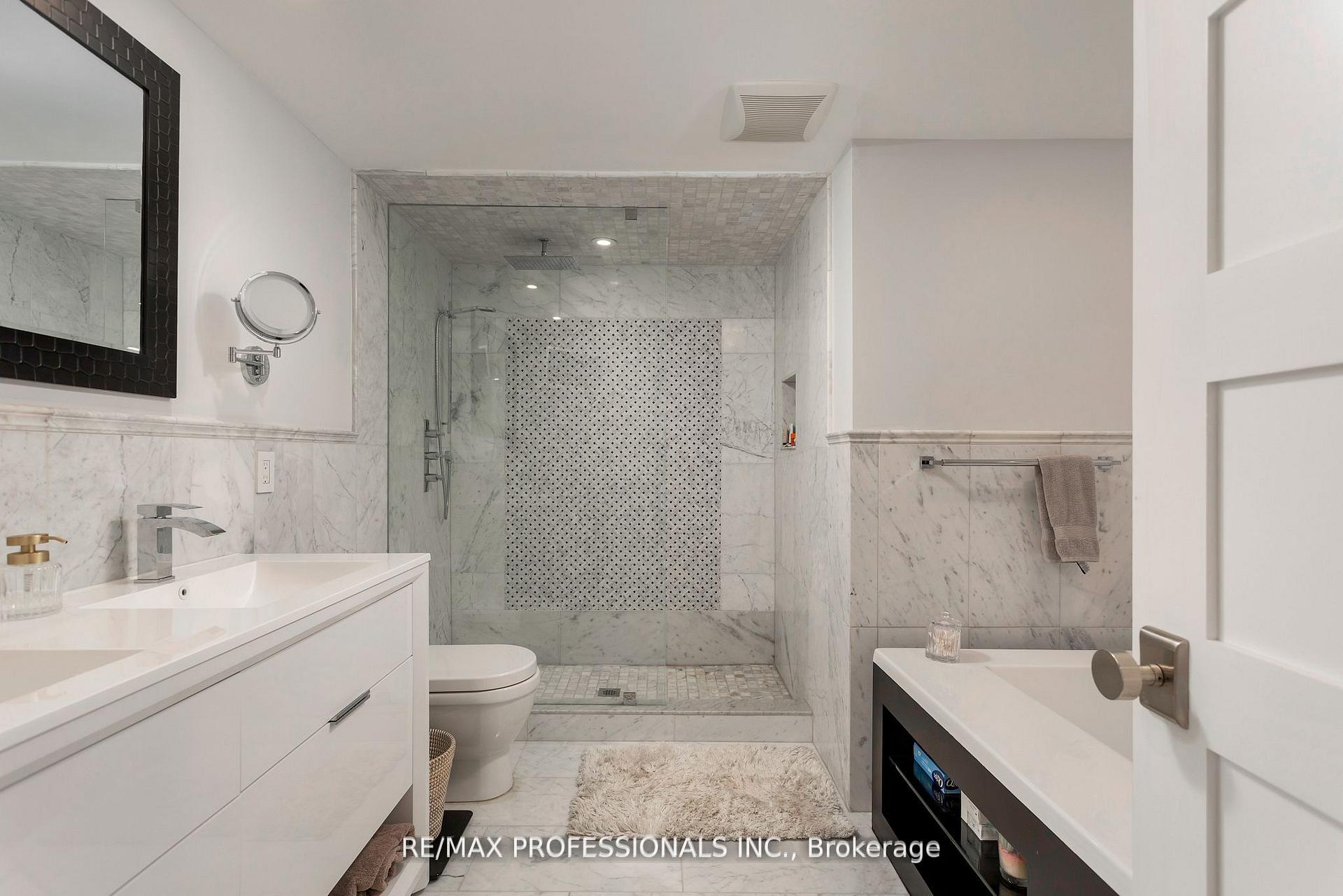 Photo 33 of Unit 304, 71 Old Mill Road, Etobicoke, Kingsway South — HOMEH