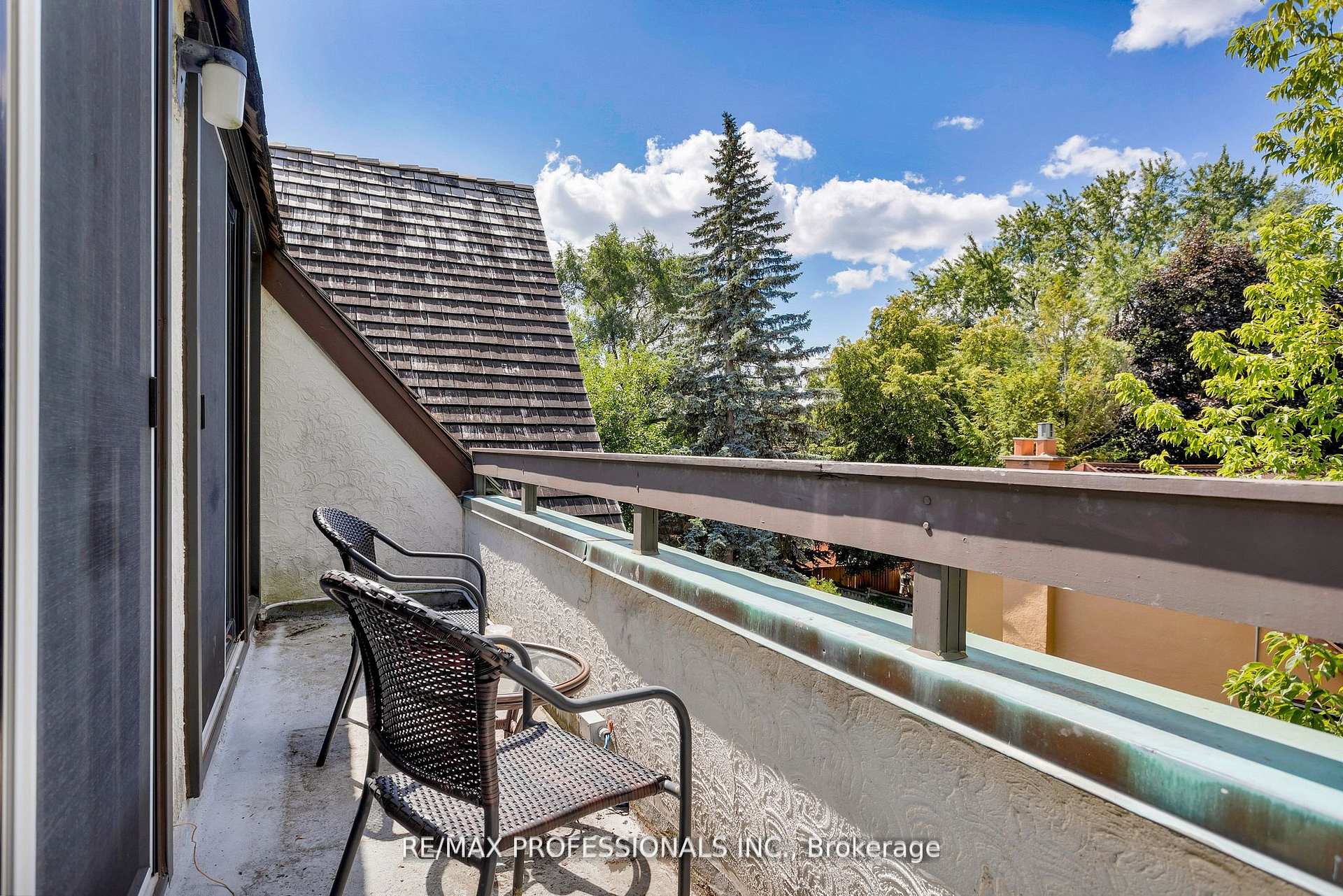 Photo 36 of Unit 304, 71 Old Mill Road, Etobicoke, Kingsway South — HOMEH