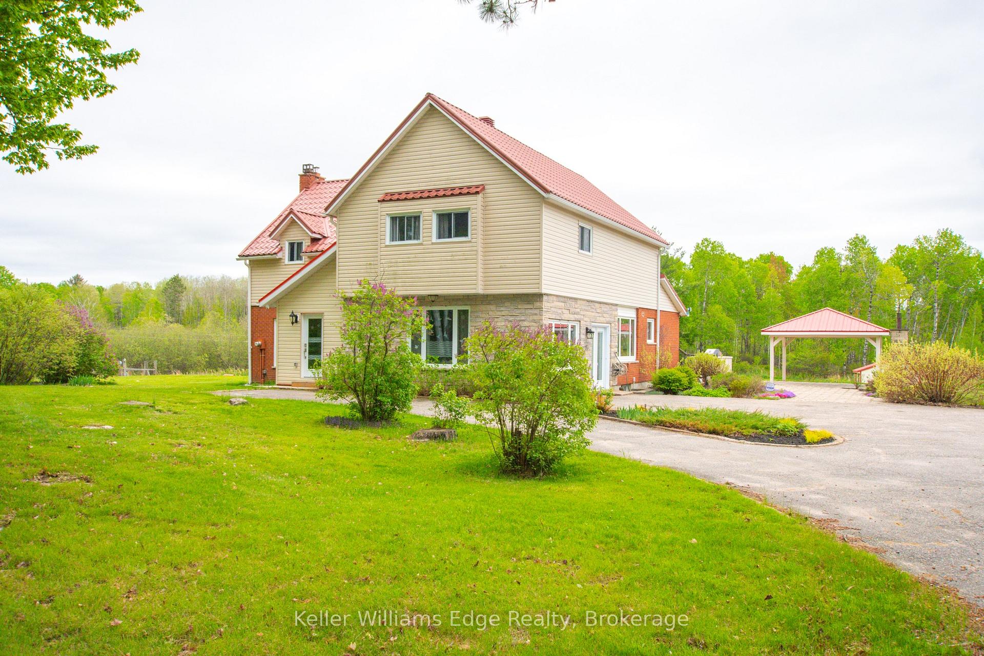 Photo 2 of 89 Hills Siding Road, Callander — HOMEH