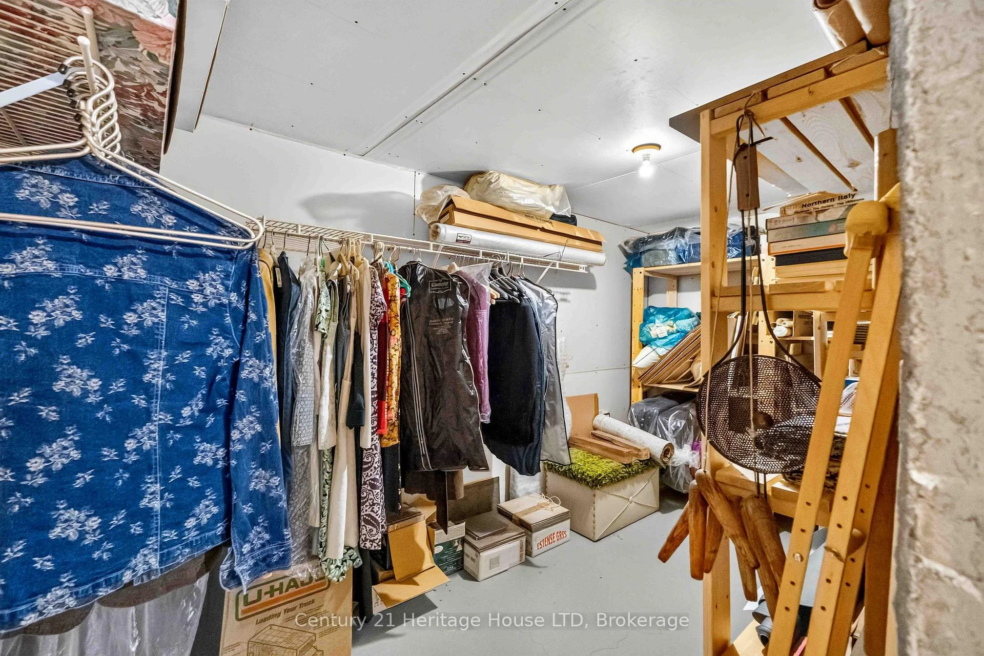 Photo 24 of 6254 Gore Street, Niagara Falls, Stamford — HOMEH