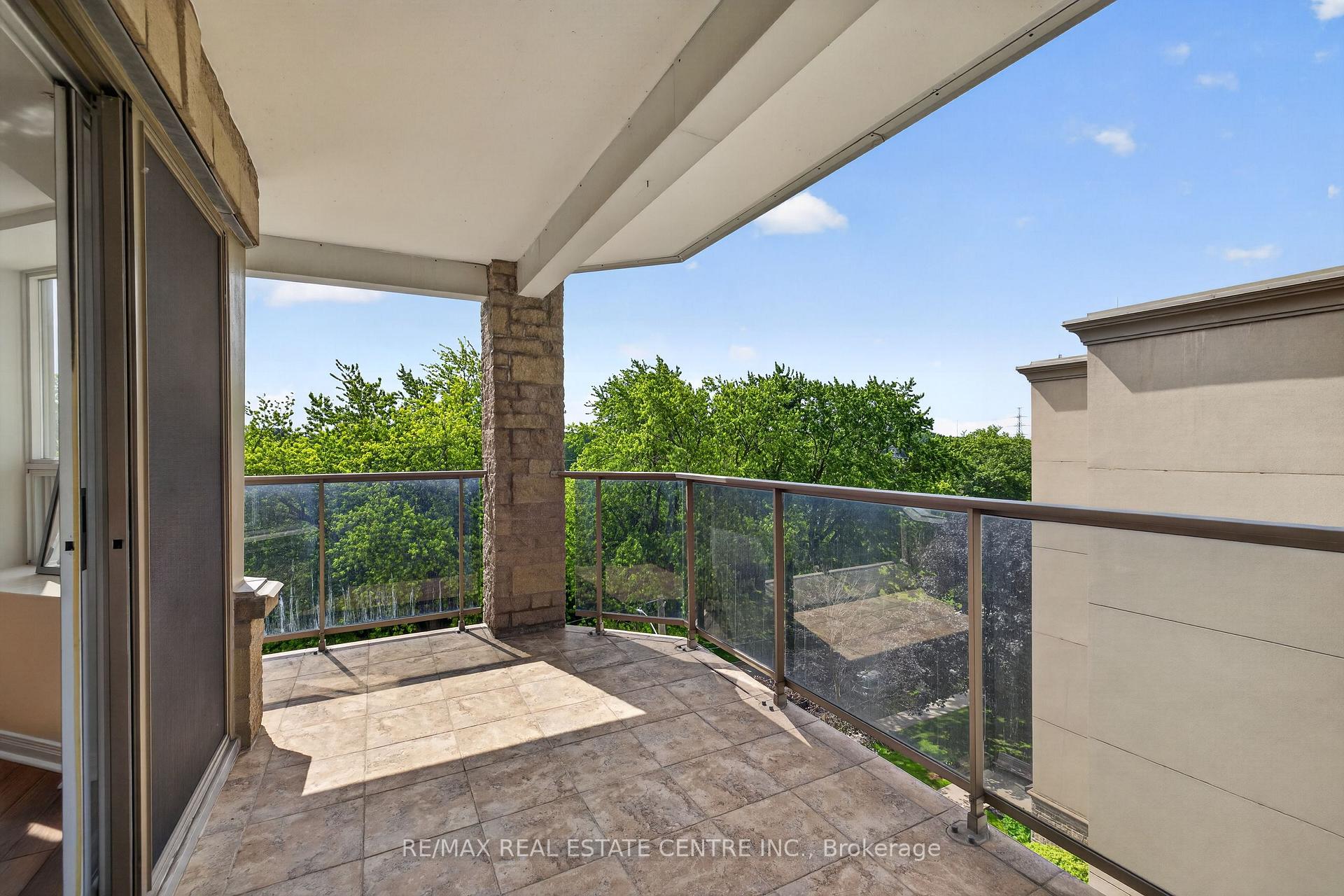 Photo 11 of Unit 602, 281 Bristol Street, Guelph, Junction/Onward Willow — HOMEH