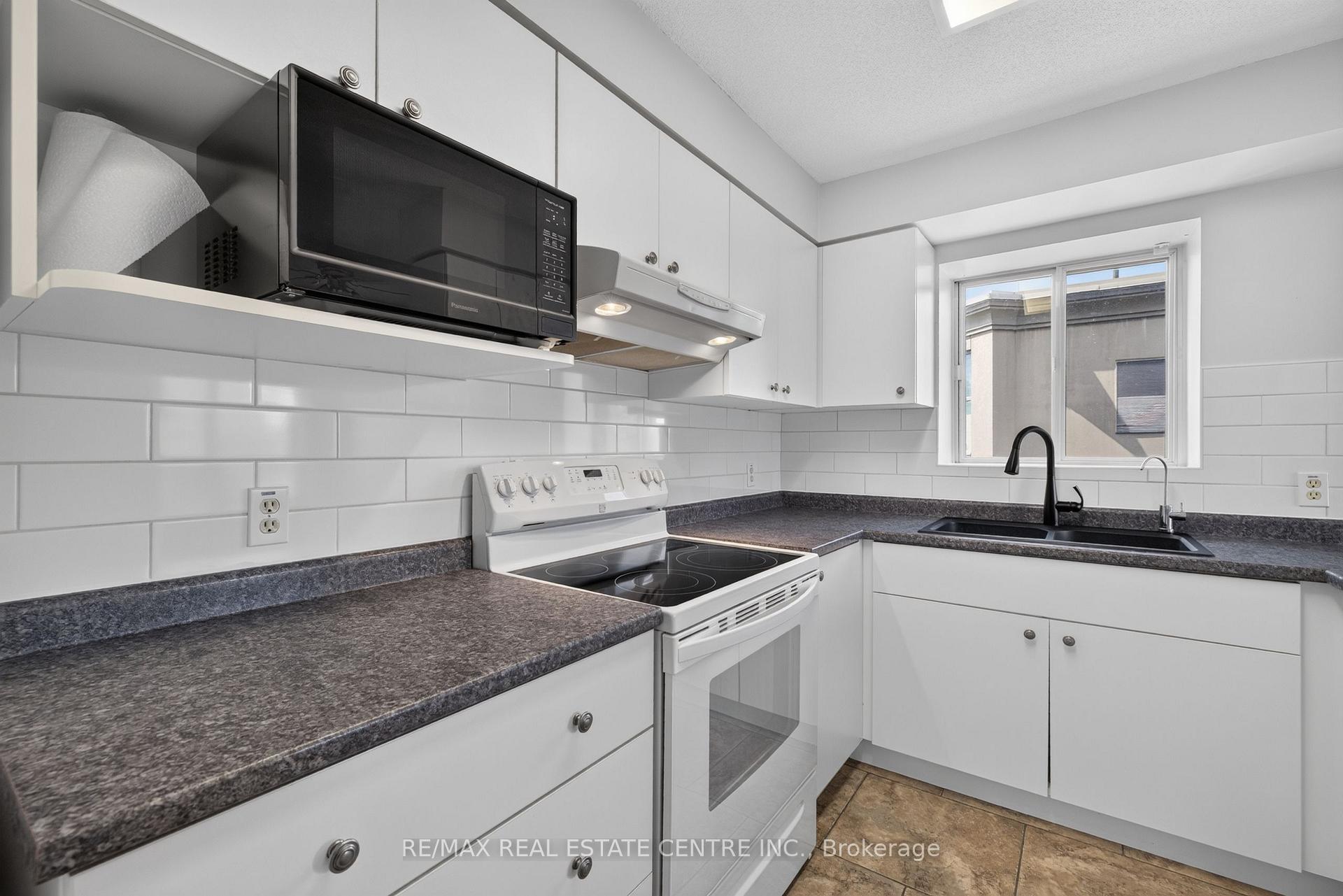 Photo 14 of Unit 602, 281 Bristol Street, Guelph, Junction/Onward Willow — HOMEH