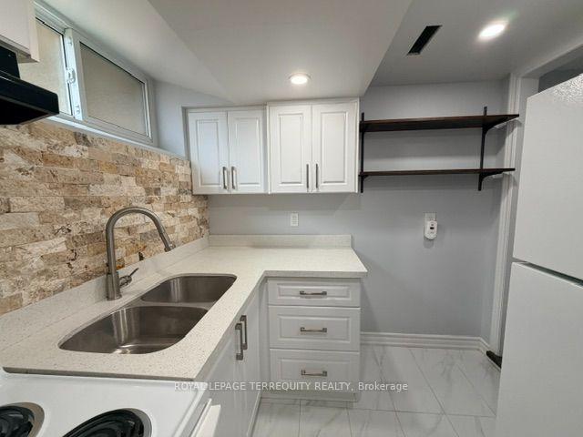 Photo 13 of Unit Bsmt, 869 Marinet Crescent, Pickering, West Shore — HOMEH
