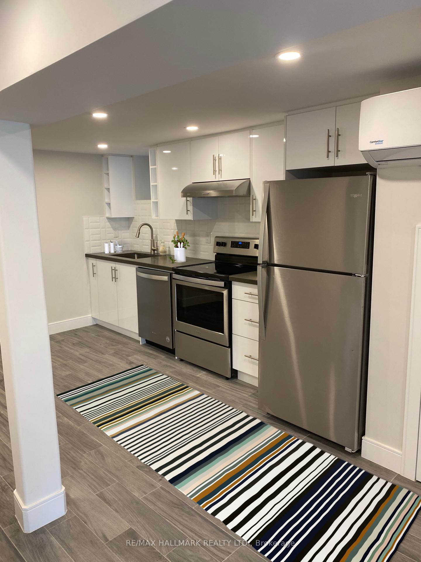 Photo 3 of Unit Lower, 14 Rosemount Avenue, Toronto, Wychwood — HOMEH