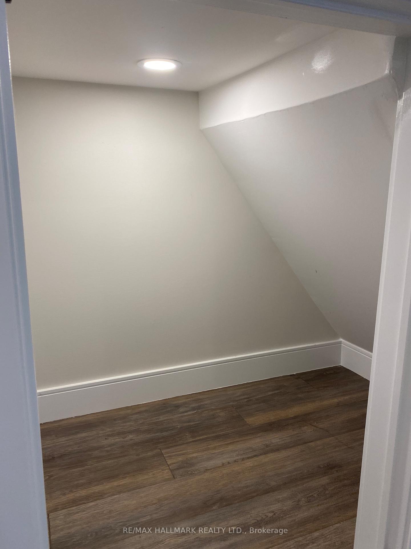 Photo 5 of Unit Lower, 14 Rosemount Avenue, Toronto, Wychwood — HOMEH