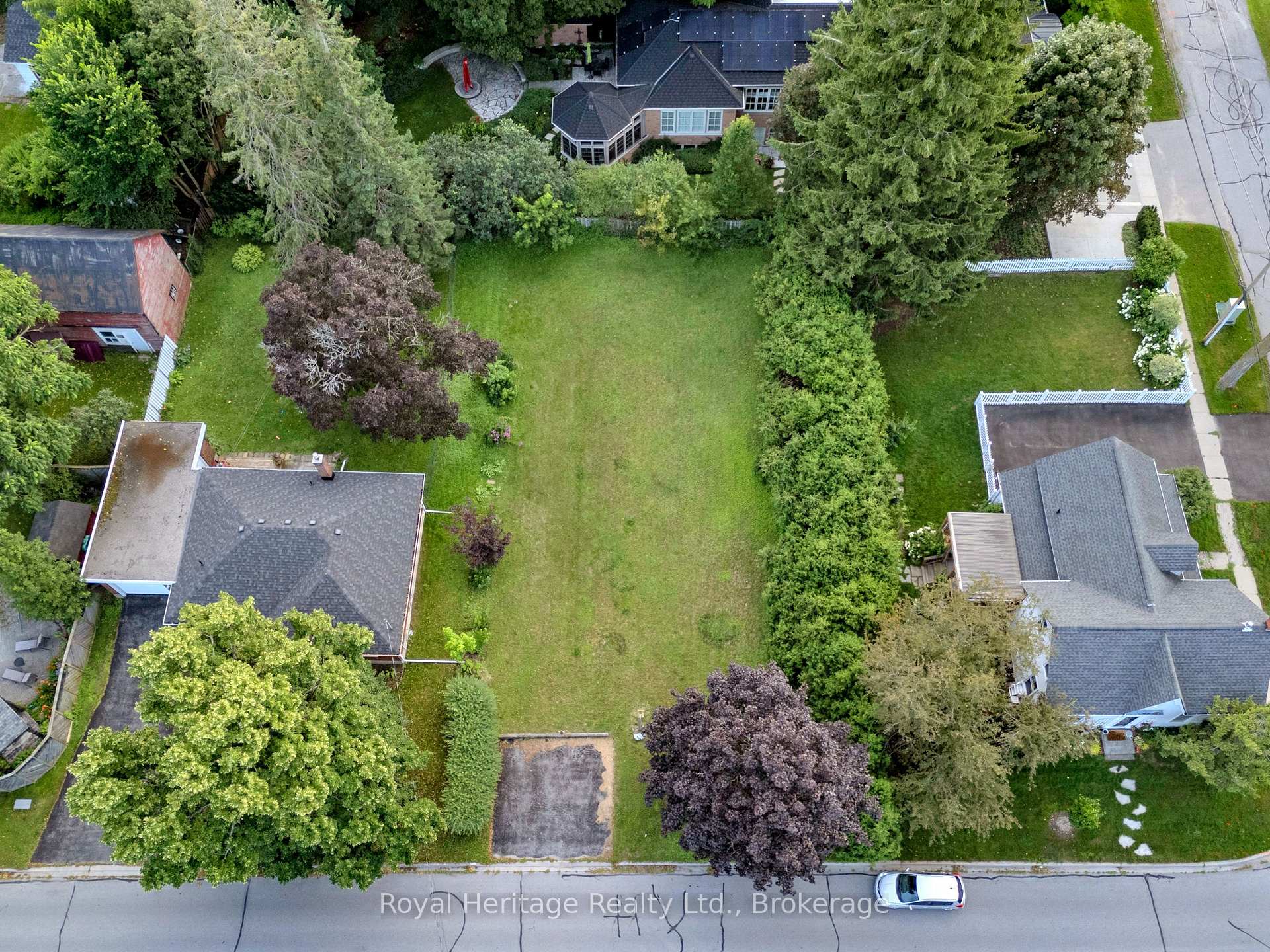 Photo 4 of 172 Beaver Street S, Clarington, Newcastle — HOMEH