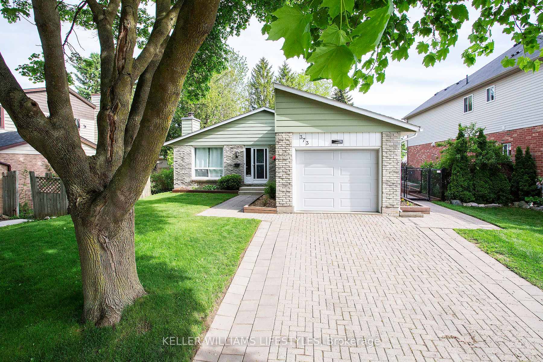 Photo 1 of 373 Blackacres Boulevard, London, North F — HOMEH