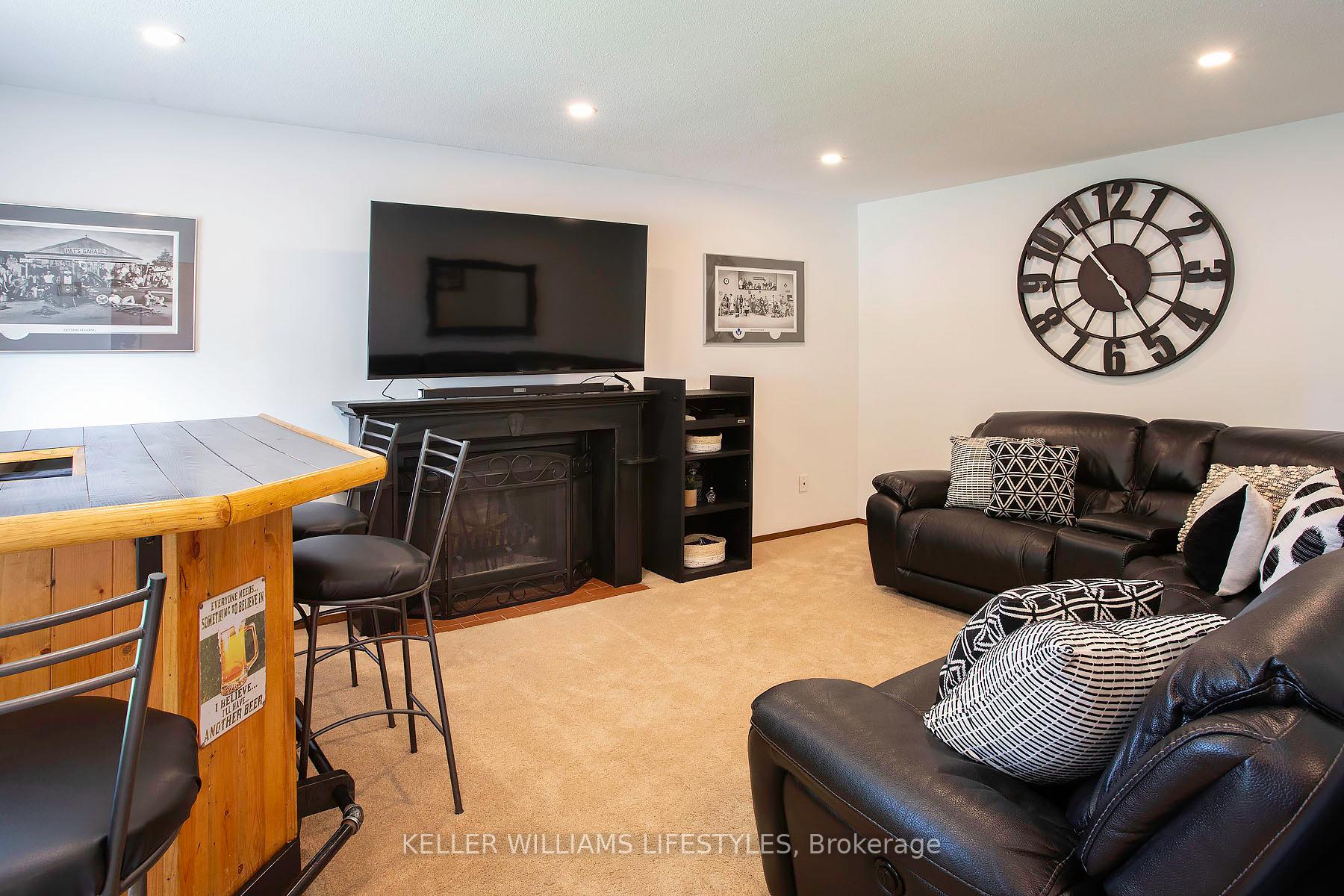 Photo 5 of 373 Blackacres Boulevard, London, North F — HOMEH