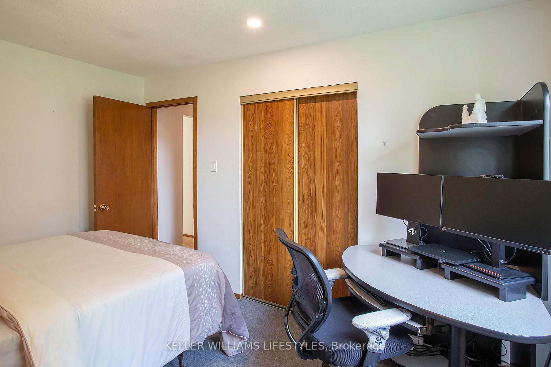 Photo 20 of 373 Blackacres Boulevard, London, North F — HOMEH
