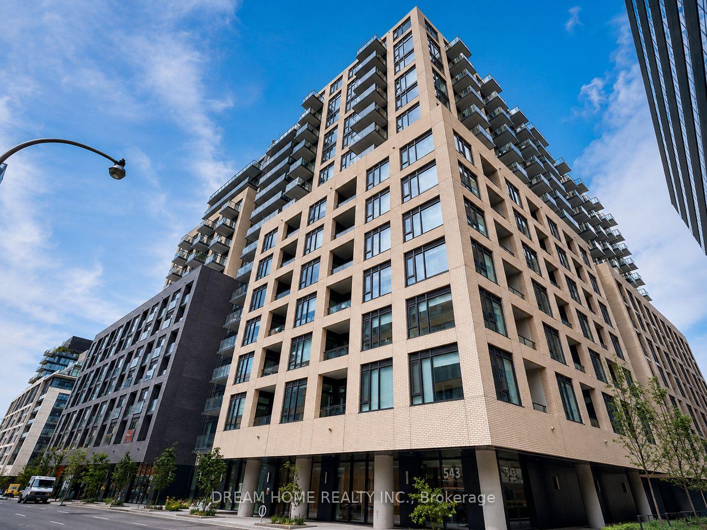 Front of Unit 1424, 543 Richmond Street W