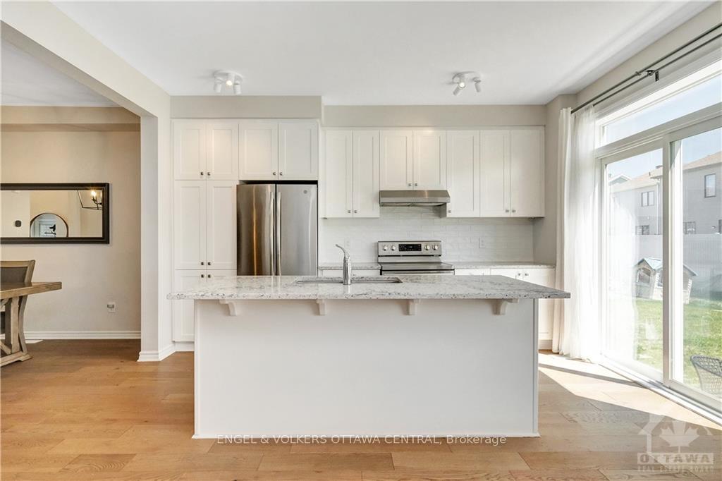 Photo 11 of 526 Cope Drive, Ottawa, Kanata - Emerald Meadows/Trailwest — HOMEH
