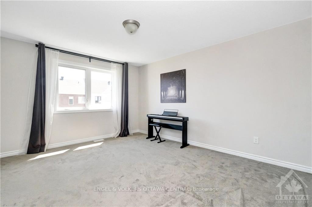 Photo 17 of 526 Cope Drive, Ottawa, Kanata - Emerald Meadows/Trailwest — HOMEH