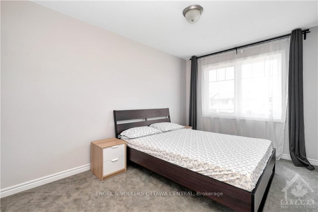 Photo 23 of 526 Cope Drive, Ottawa, Kanata - Emerald Meadows/Trailwest — HOMEH