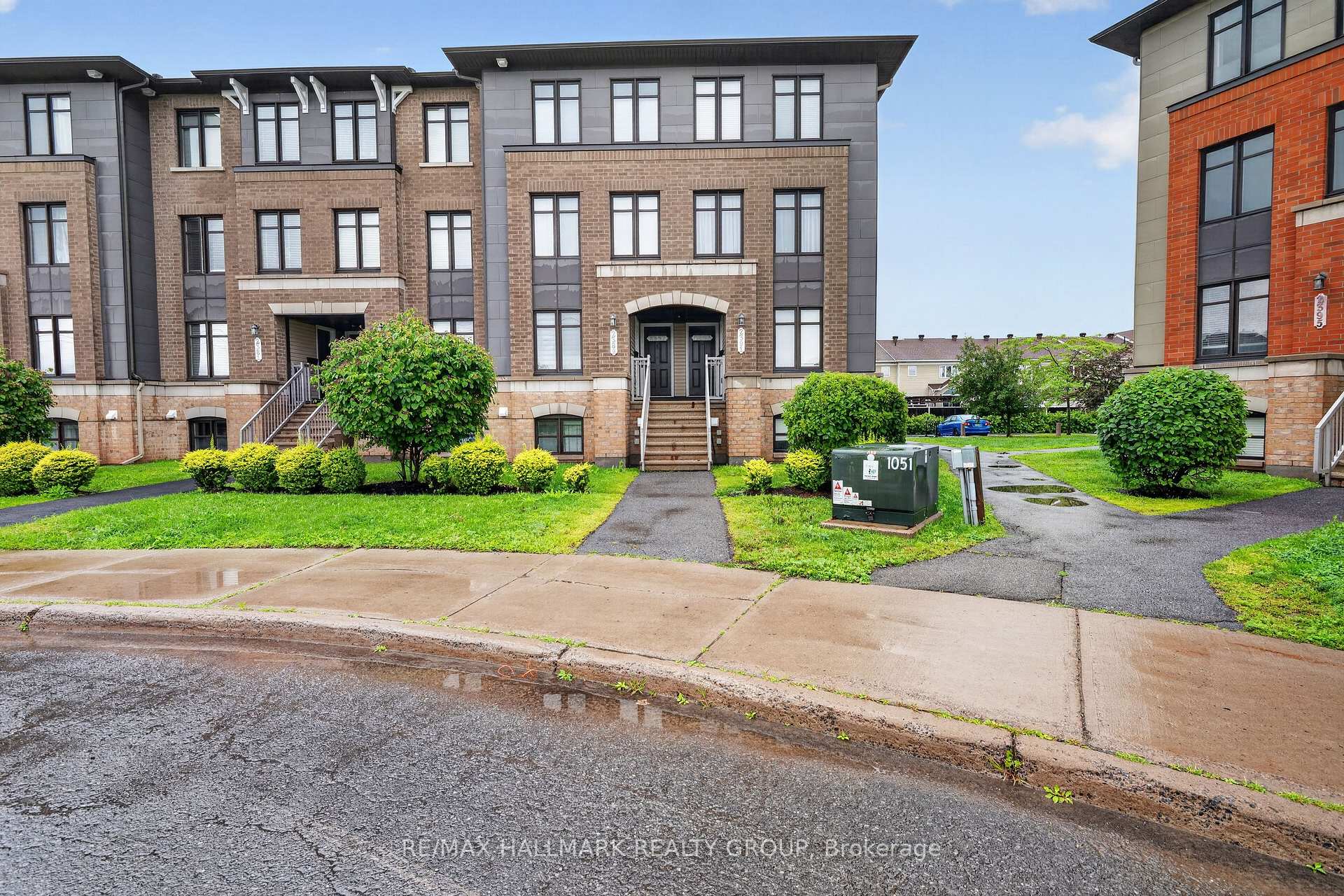 Photo 1 of 2387 Esprit Drive, Ottawa, Avalon East — HOMEH
