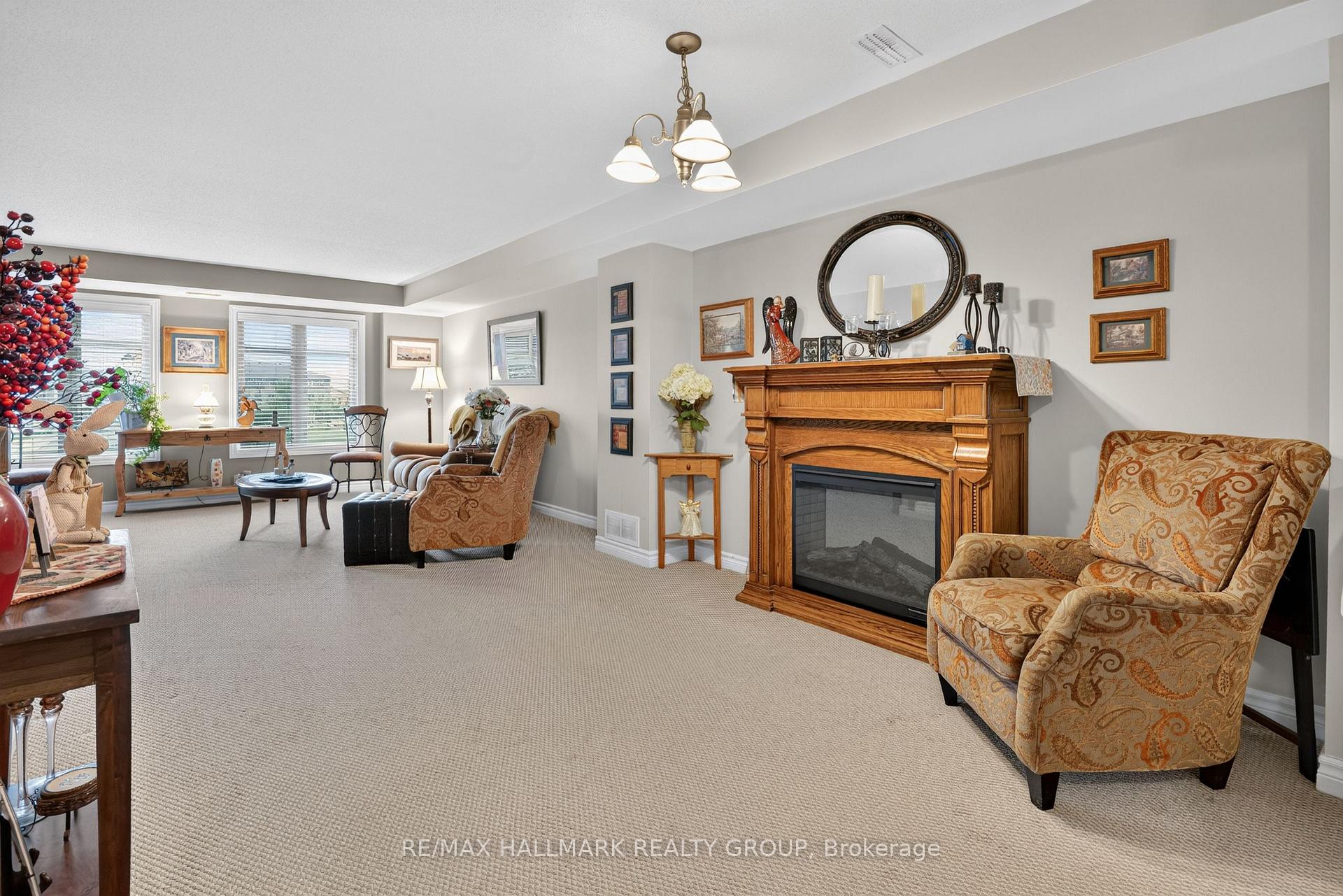 Photo 7 of 2387 Esprit Drive, Ottawa, Avalon East — HOMEH