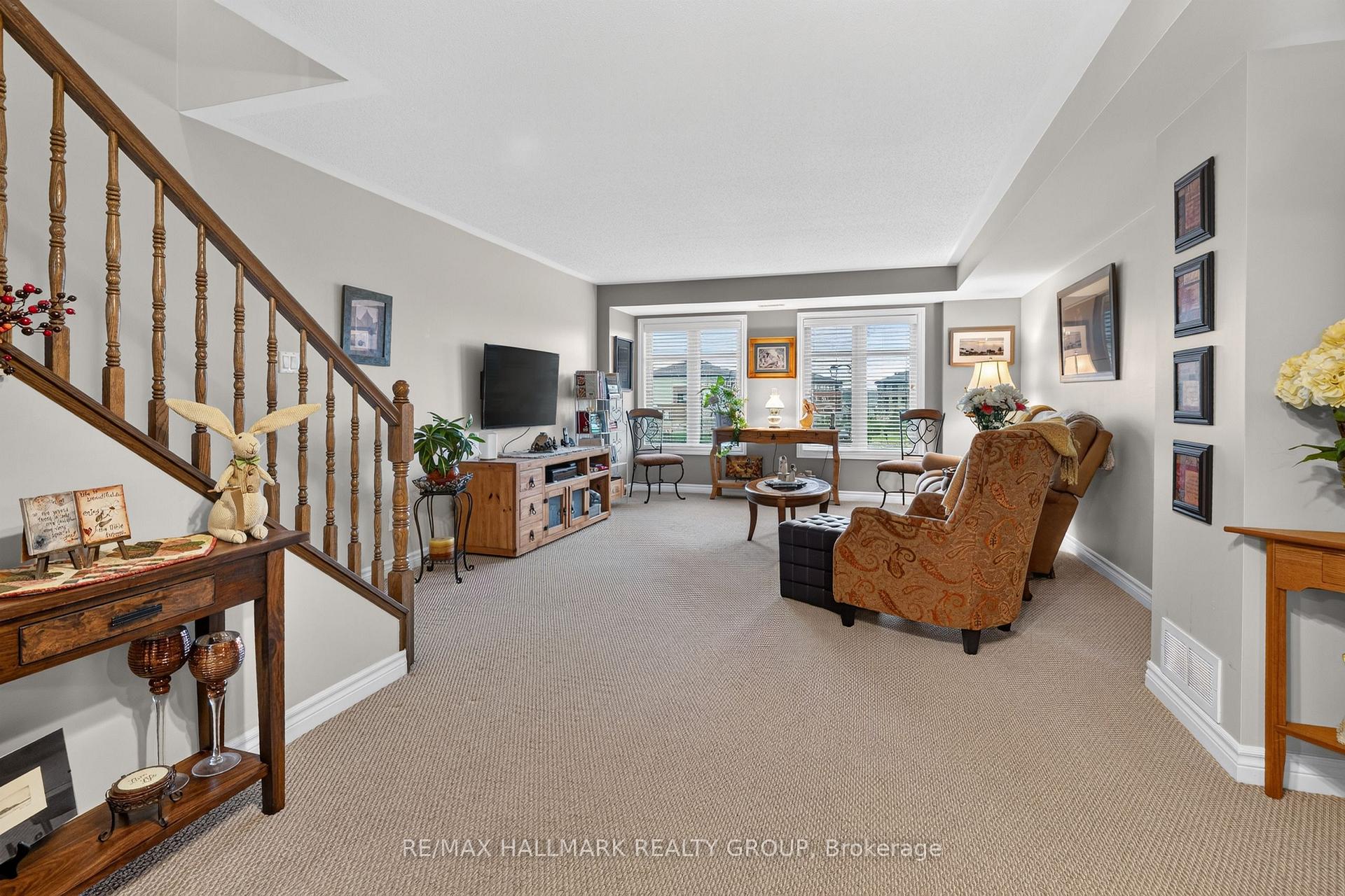 Photo 8 of 2387 Esprit Drive, Ottawa, Avalon East — HOMEH