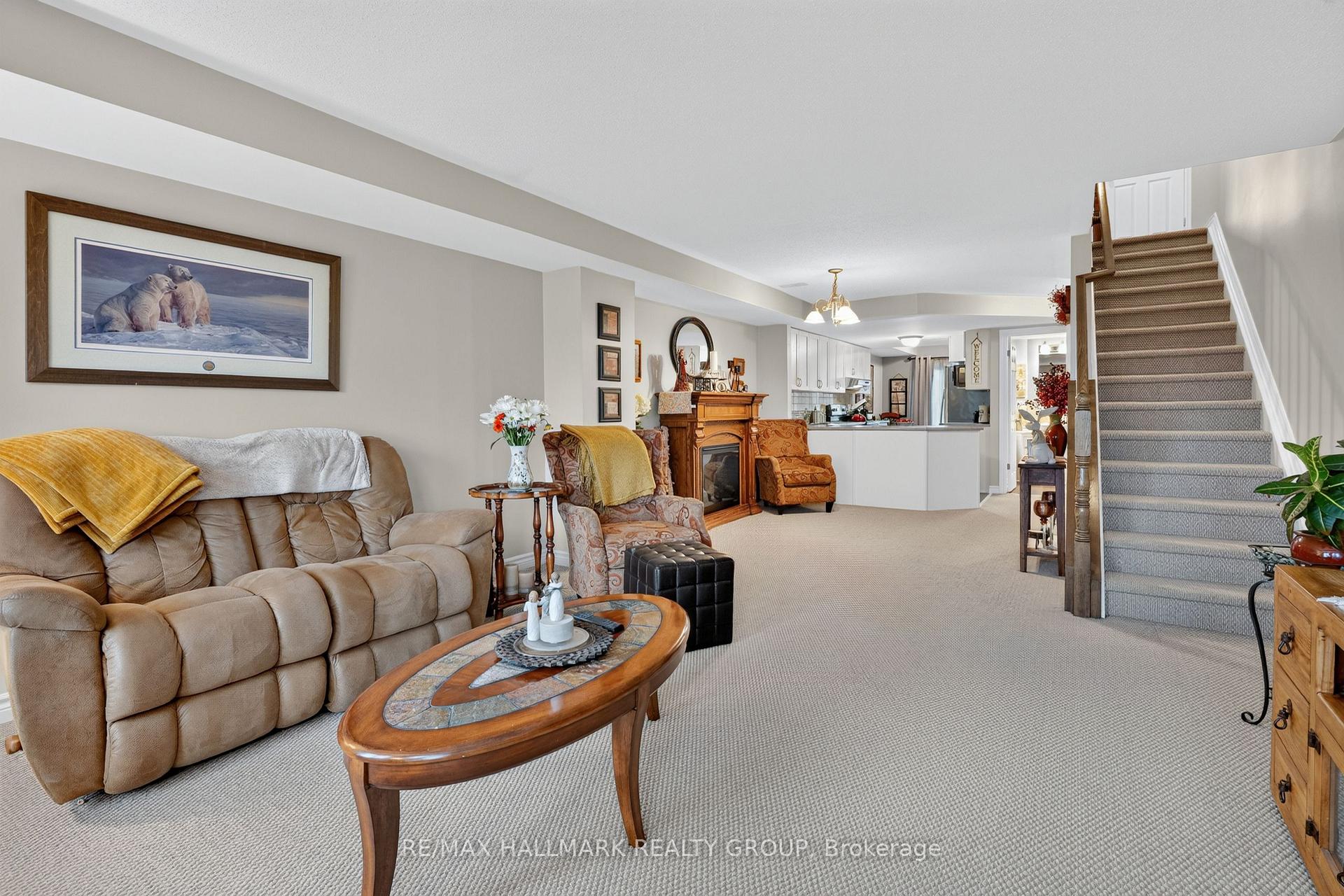 Photo 12 of 2387 Esprit Drive, Ottawa, Avalon East — HOMEH