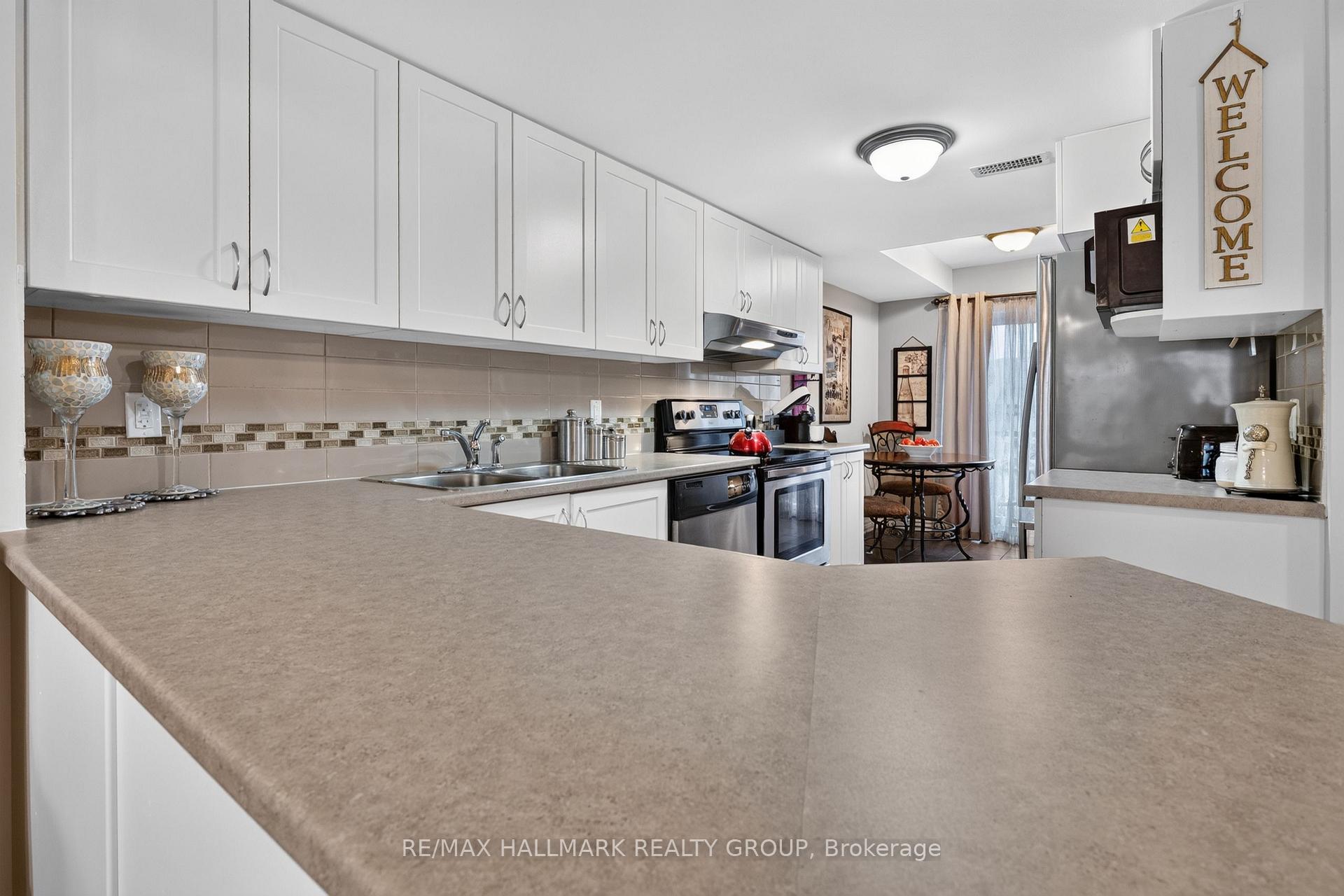 Photo 13 of 2387 Esprit Drive, Ottawa, Avalon East — HOMEH
