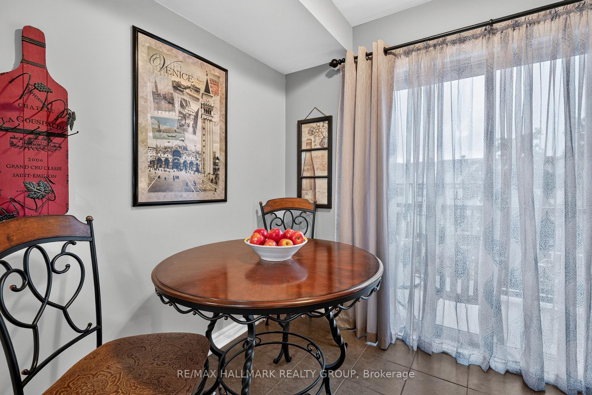 Photo 17 of 2387 Esprit Drive, Ottawa, Avalon East — HOMEH