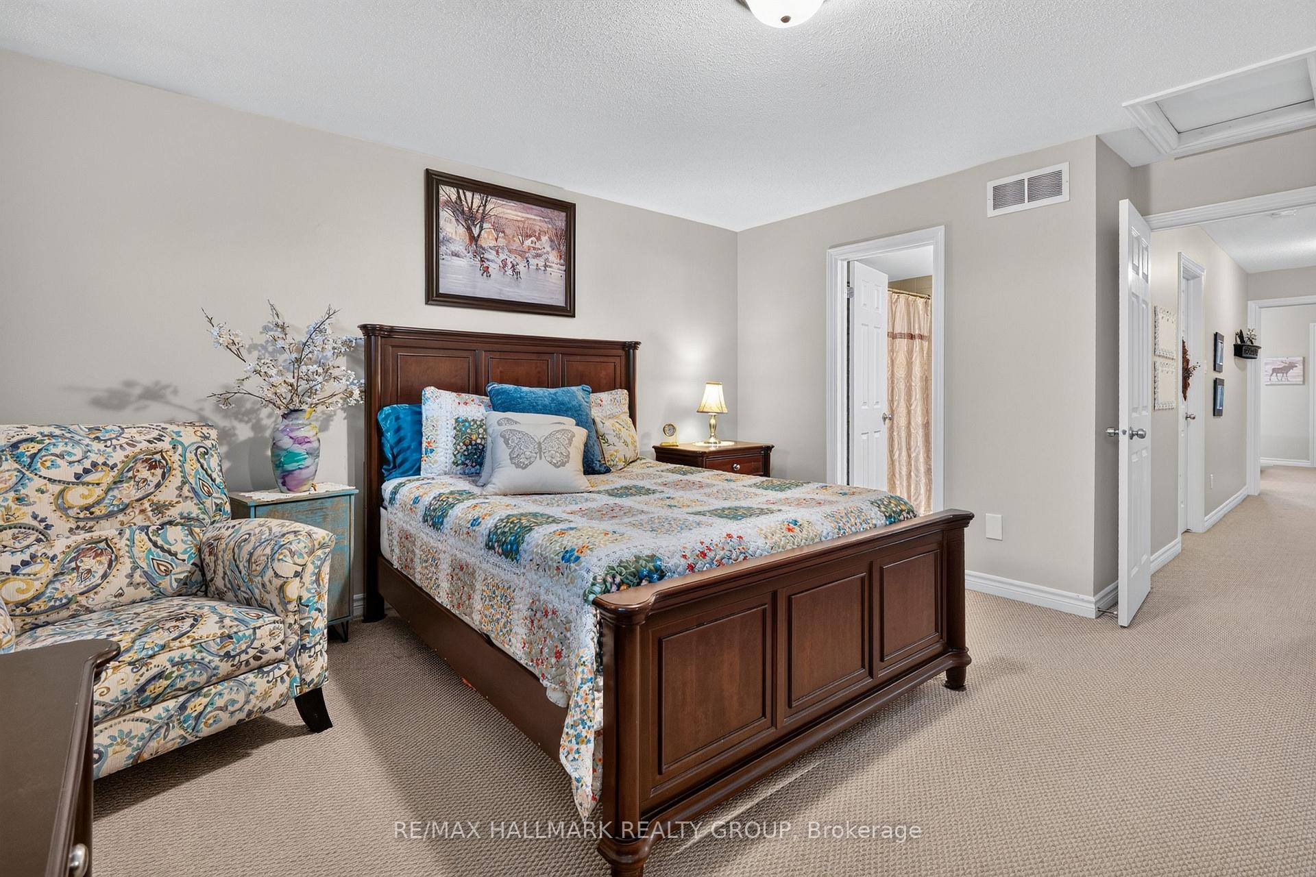 Photo 24 of 2387 Esprit Drive, Ottawa, Avalon East — HOMEH