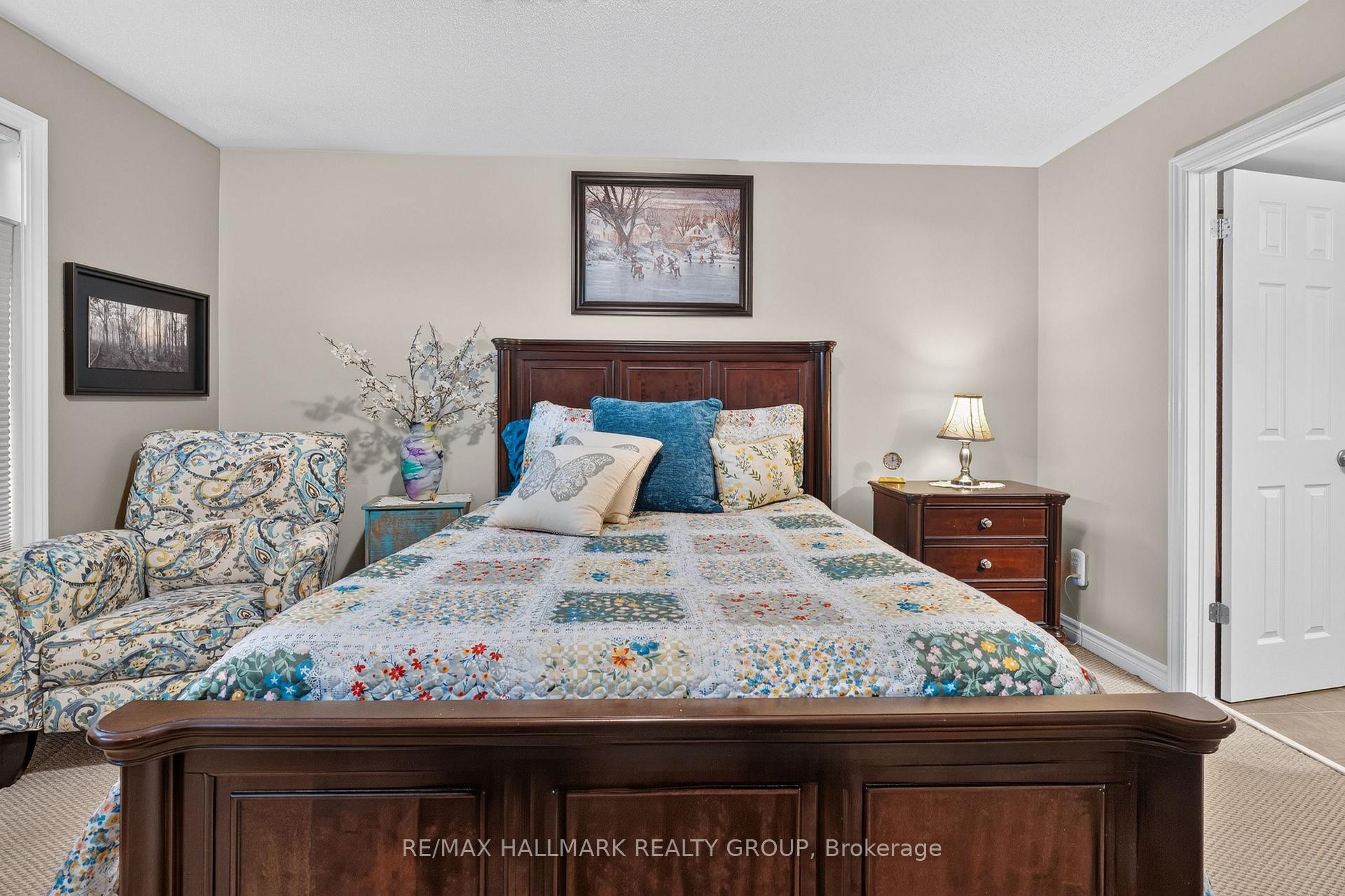 Photo 25 of 2387 Esprit Drive, Ottawa, Avalon East — HOMEH