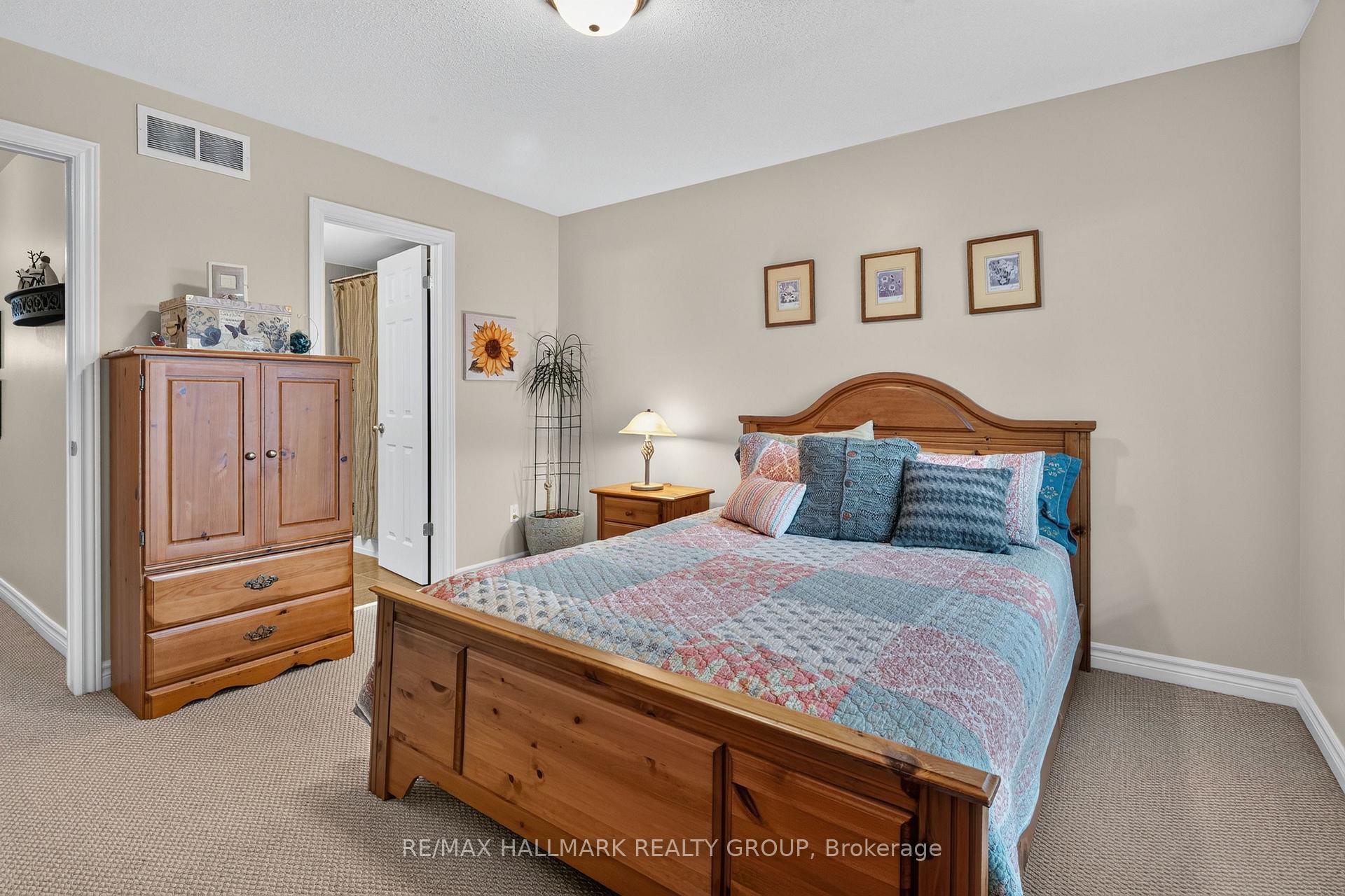 Photo 31 of 2387 Esprit Drive, Ottawa, Avalon East — HOMEH