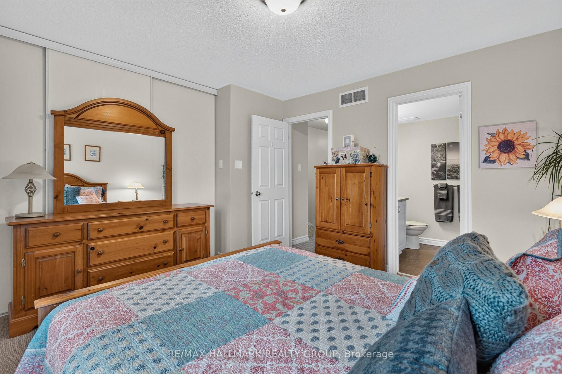 Photo 32 of 2387 Esprit Drive, Ottawa, Avalon East — HOMEH