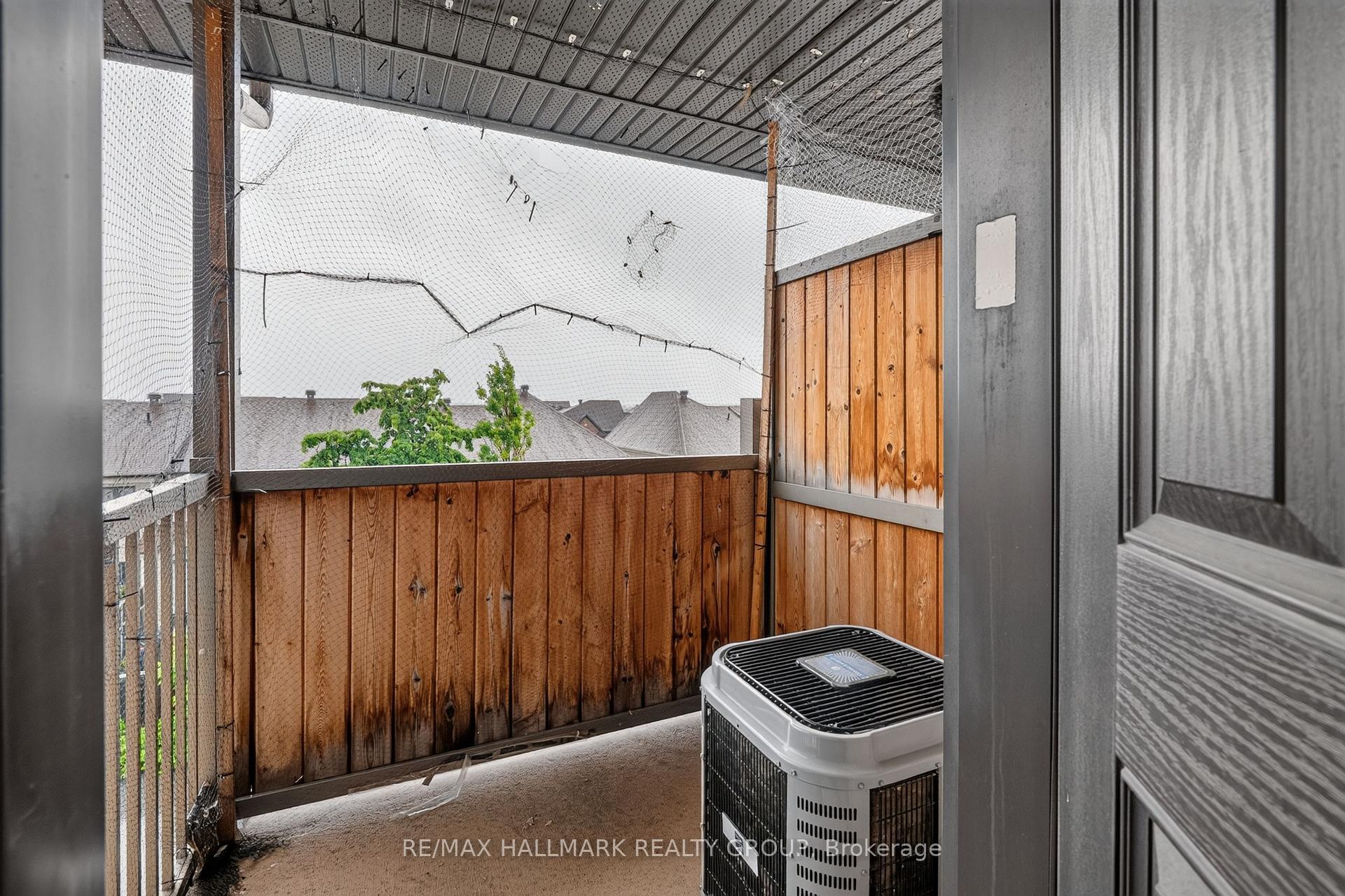 Photo 36 of 2387 Esprit Drive, Ottawa, Avalon East — HOMEH