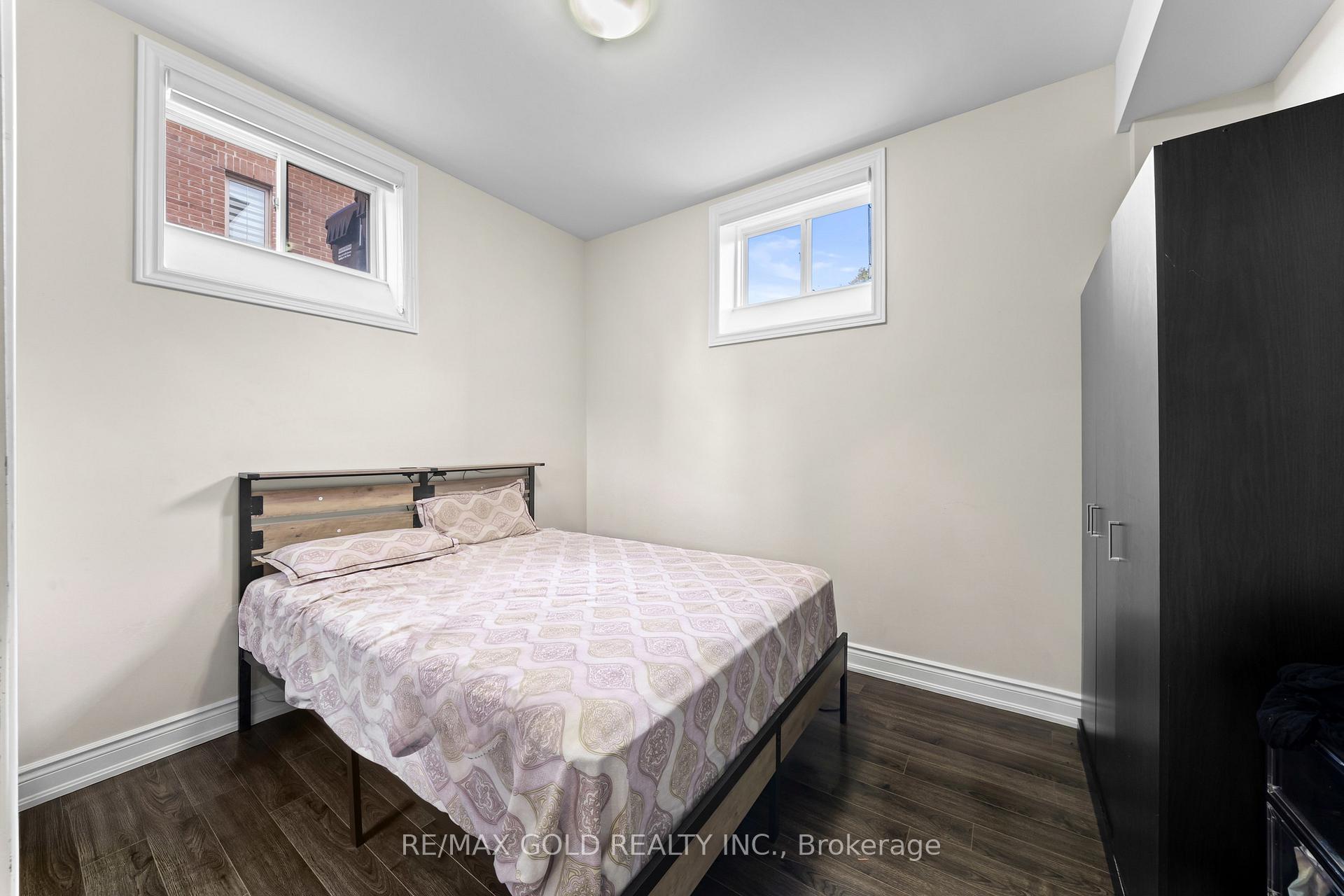 Photo 34 of 26 Spain Crescent, Brampton, Toronto Gore Rural Estate — HOMEH