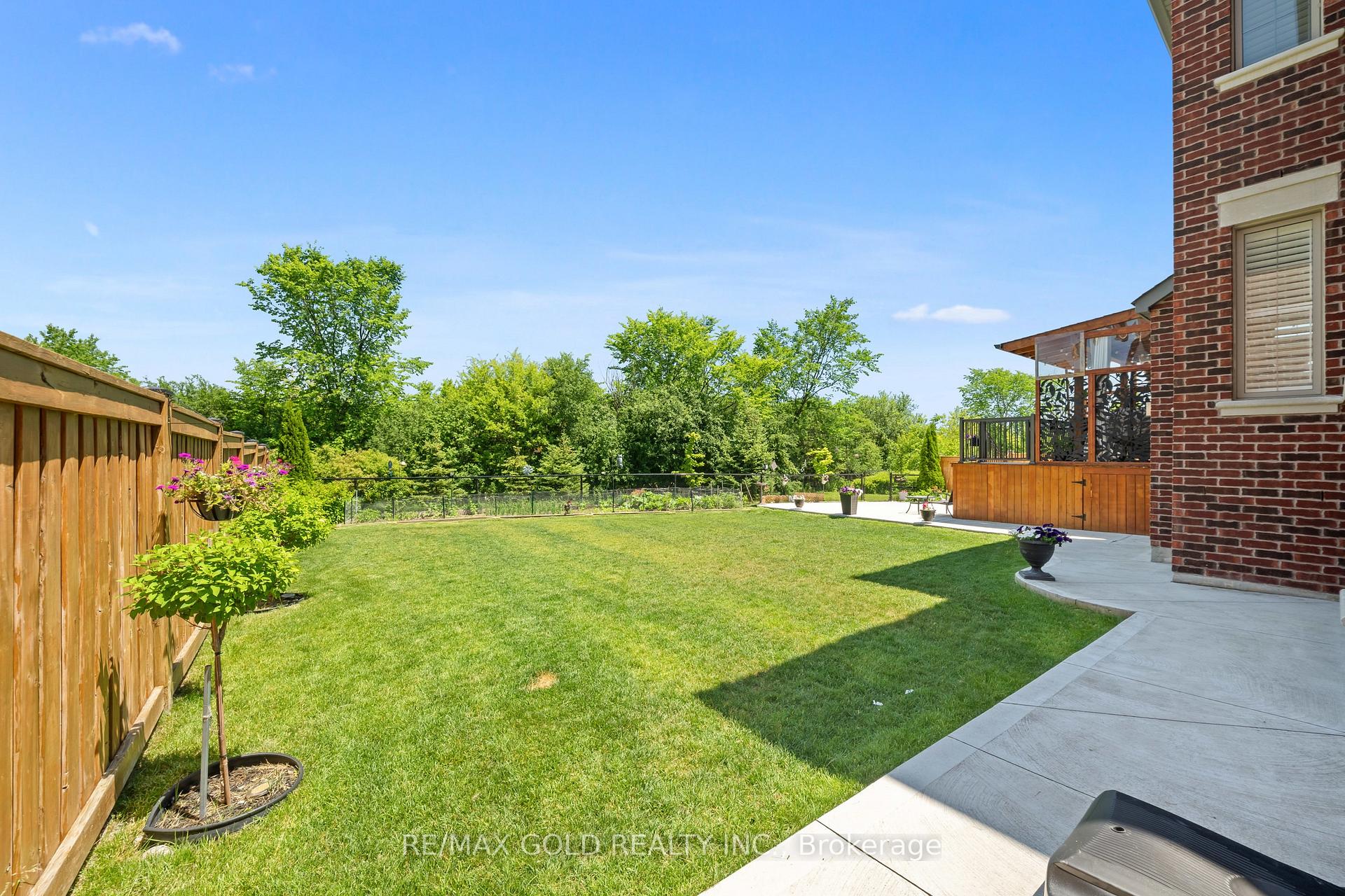 Photo 39 of 26 Spain Crescent, Brampton, Toronto Gore Rural Estate — HOMEH