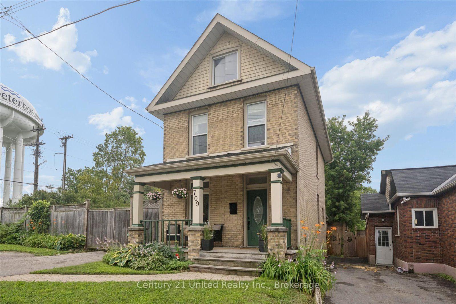 Photo 3 of 709 Third Avenue, Peterborough, Otonabee Ward 1 — HOMEH