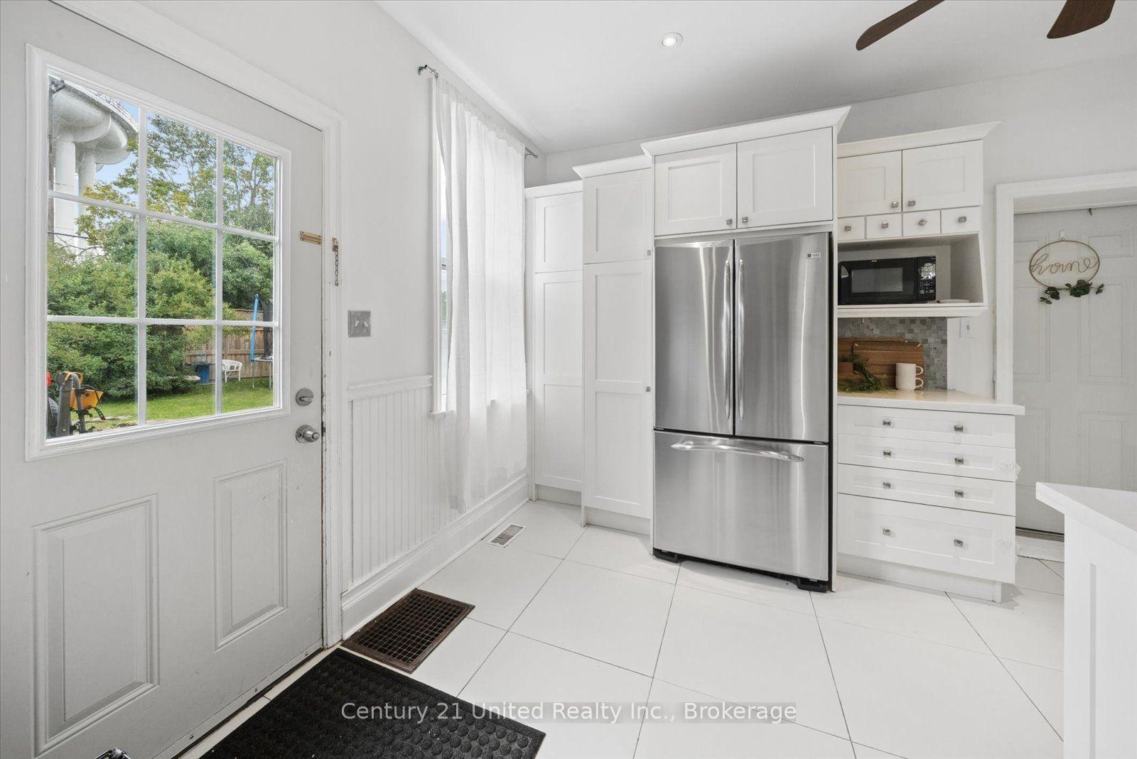Photo 18 of 709 Third Avenue, Peterborough, Otonabee Ward 1 — HOMEH