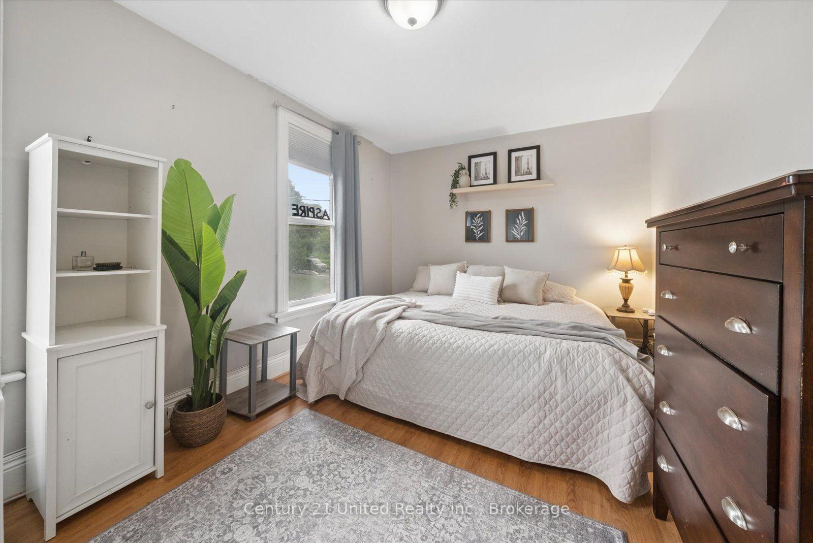 Photo 22 of 709 Third Avenue, Peterborough, Otonabee Ward 1 — HOMEH