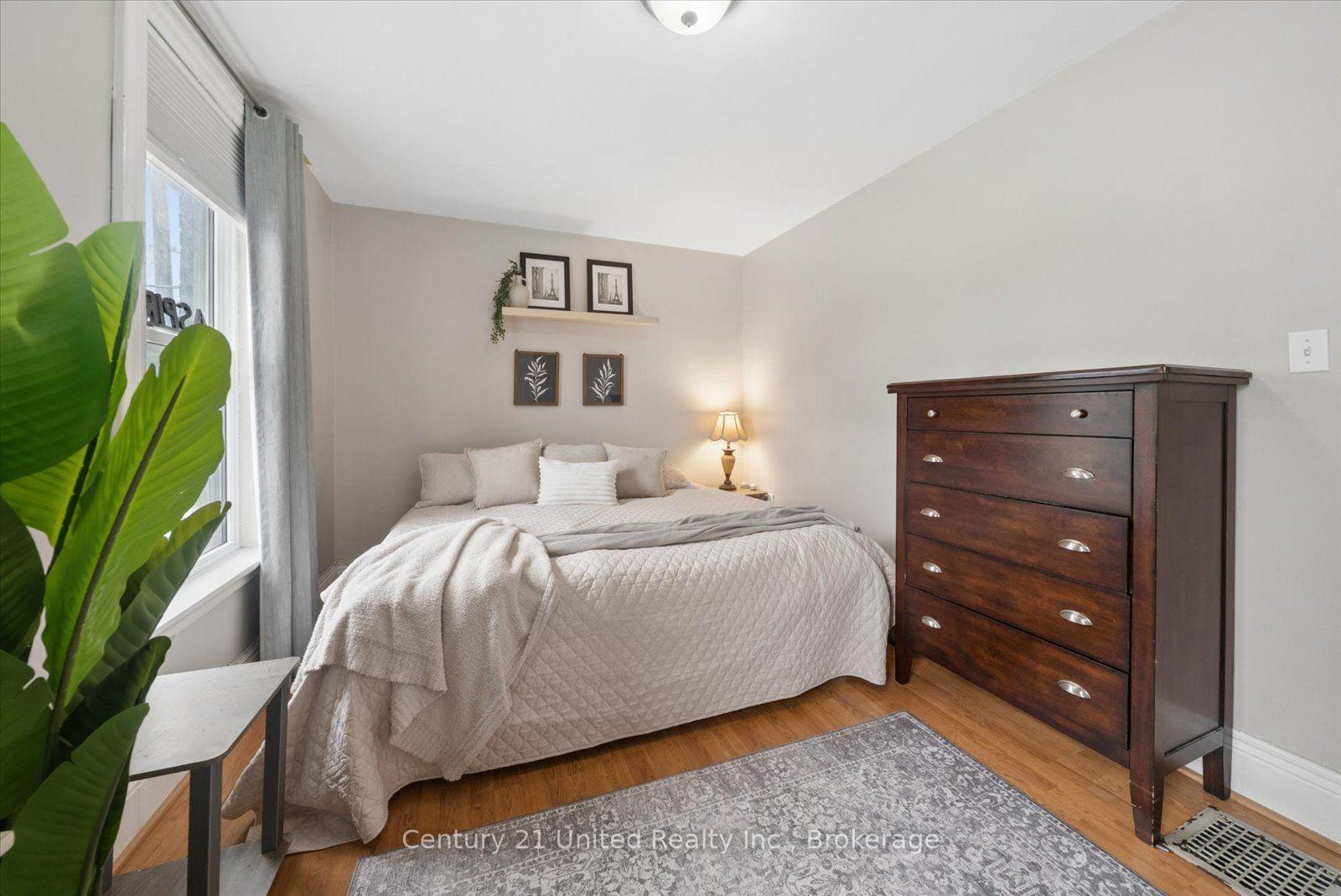 Photo 23 of 709 Third Avenue, Peterborough, Otonabee Ward 1 — HOMEH