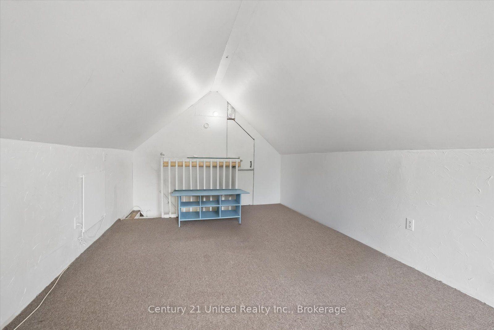 Photo 33 of 709 Third Avenue, Peterborough, Otonabee Ward 1 — HOMEH