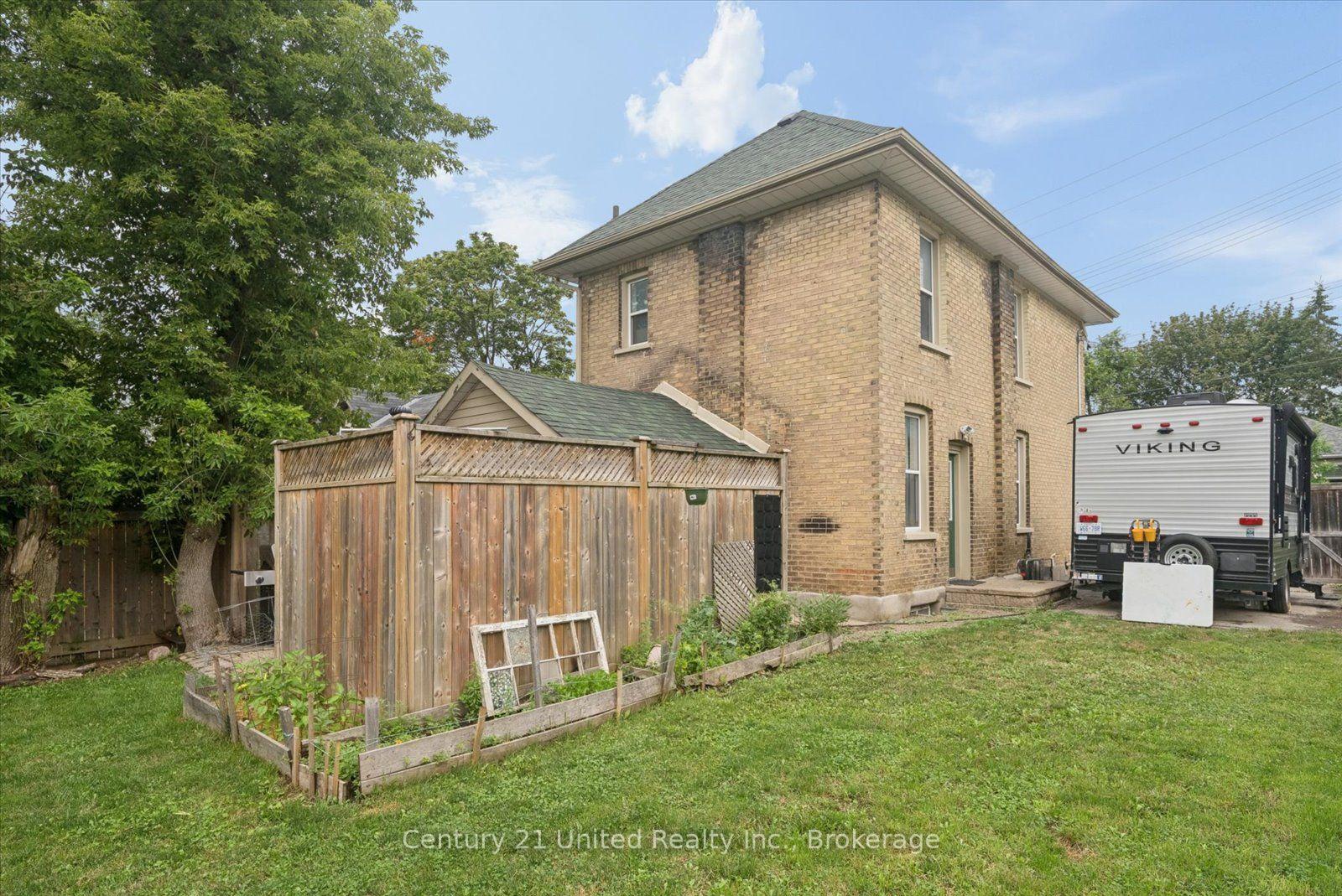Photo 37 of 709 Third Avenue, Peterborough, Otonabee Ward 1 — HOMEH