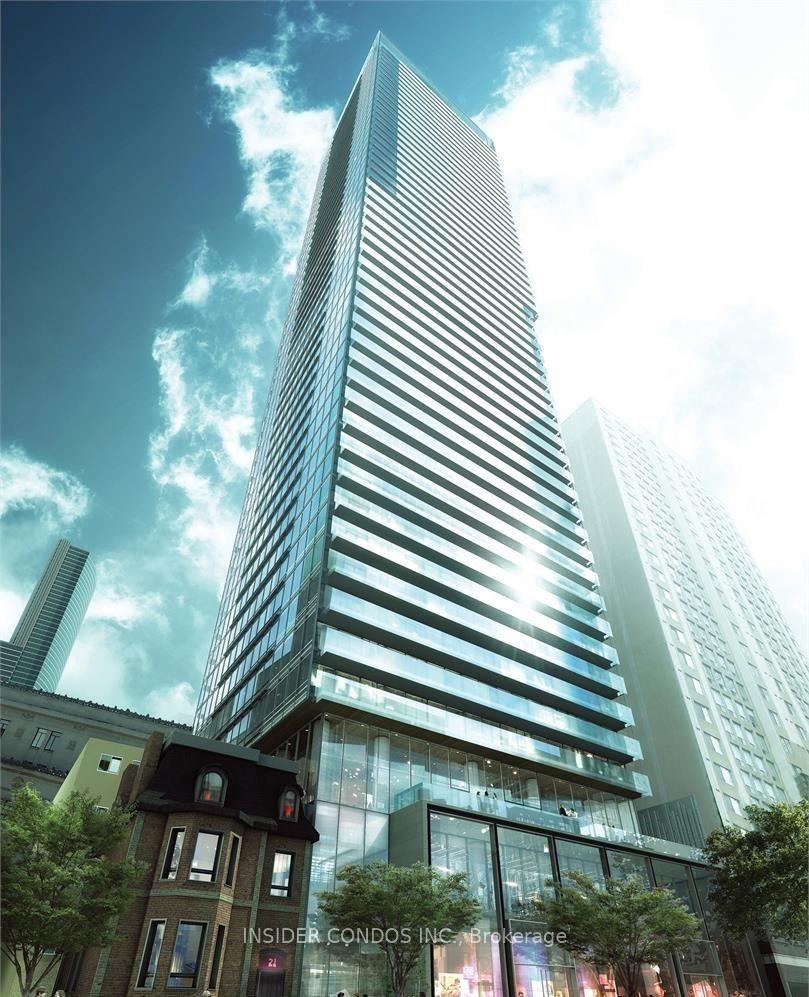 Front of Unit 2404, 15 Grenville Street