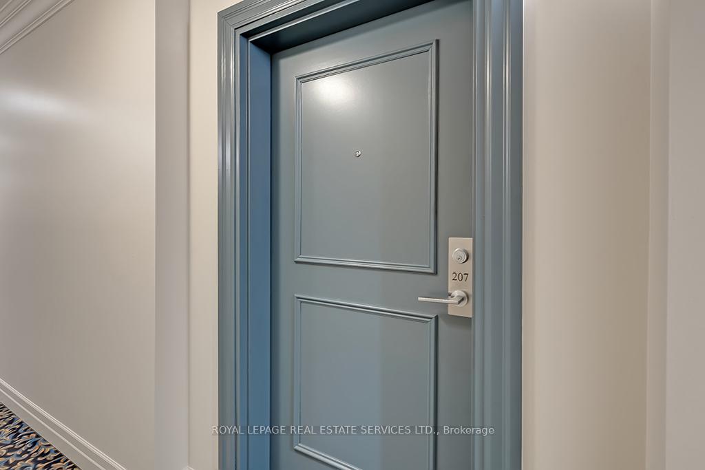 Photo 2 of Unit 207, 2300 Upper Middle Road, Oakville, Glen Abbey — HOMEH