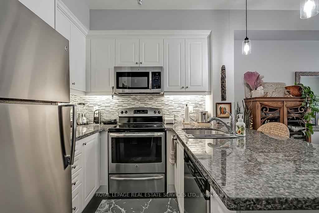 Photo 5 of Unit 207, 2300 Upper Middle Road, Oakville, Glen Abbey — HOMEH