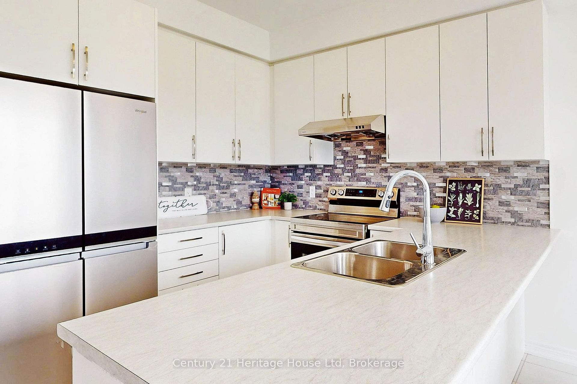 Photo 6 of 104 Edminston Drive, Centre Wellington, Fergus — HOMEH