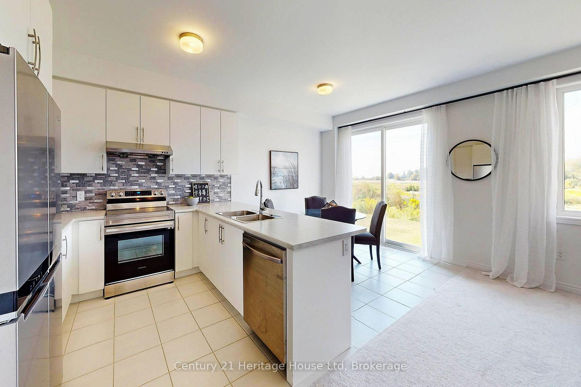 Photo 11 of 104 Edminston Drive, Centre Wellington, Fergus — HOMEH