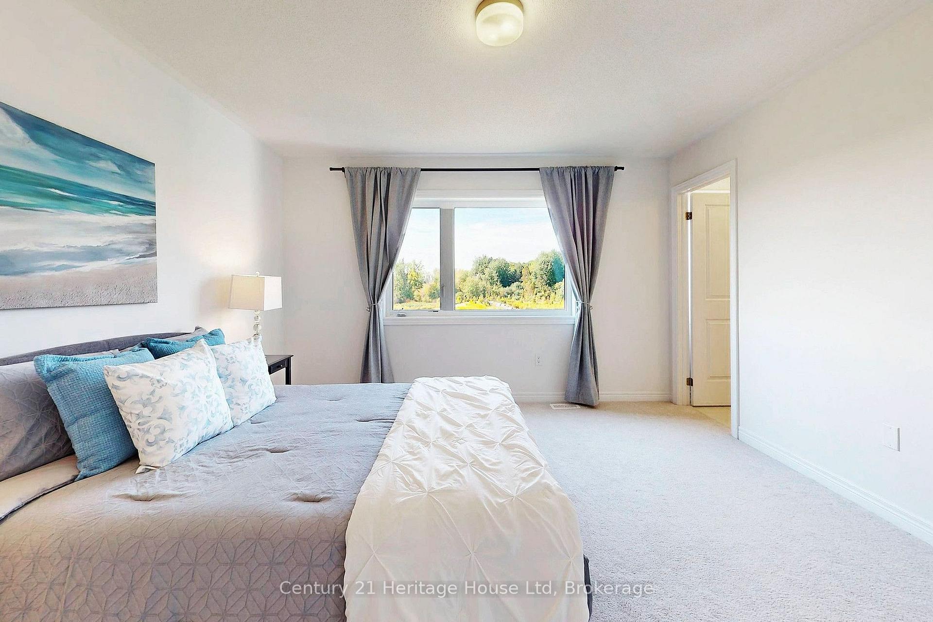 Photo 24 of 104 Edminston Drive, Centre Wellington, Fergus — HOMEH