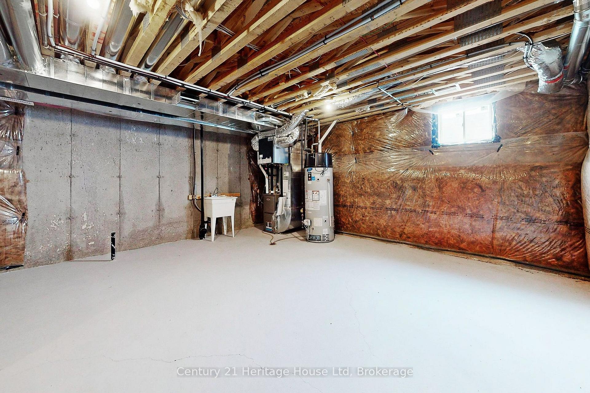 Photo 28 of 104 Edminston Drive, Centre Wellington, Fergus — HOMEH