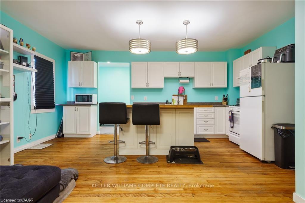 Photo 6 of 219 Avondale Street, Hamilton, Crown Point — HOMEH