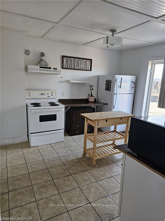 Photo 12 of 219 Avondale Street, Hamilton, Crown Point — HOMEH