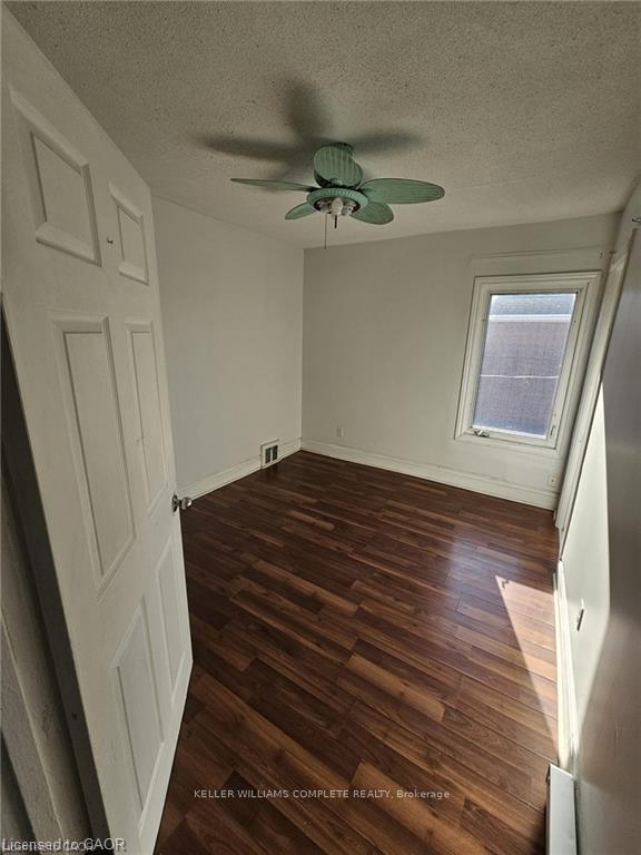 Photo 17 of 219 Avondale Street, Hamilton, Crown Point — HOMEH