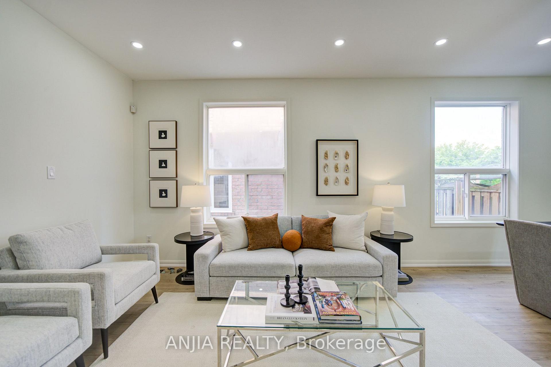 Photo 9 of 16 Staynor Crescent, Markham, Wismer — HOMEH