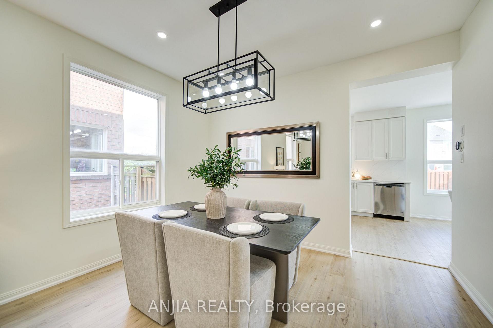Photo 13 of 16 Staynor Crescent, Markham, Wismer — HOMEH
