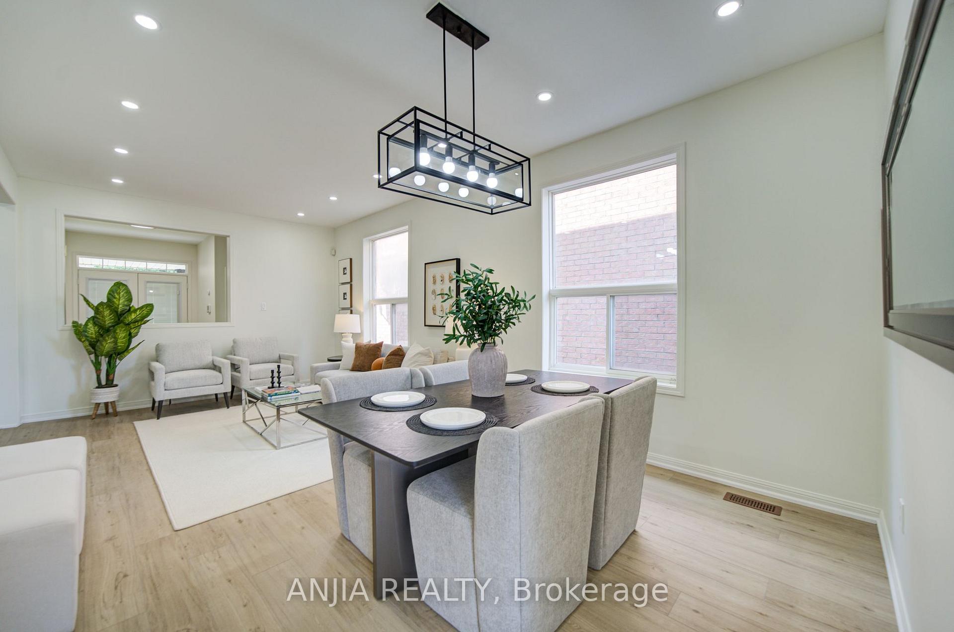 Photo 18 of 16 Staynor Crescent, Markham, Wismer — HOMEH